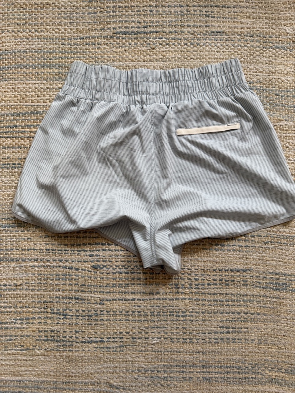 Vuori Light Gray Athletic Shorts with Cream Trim - Picture 3 of 4